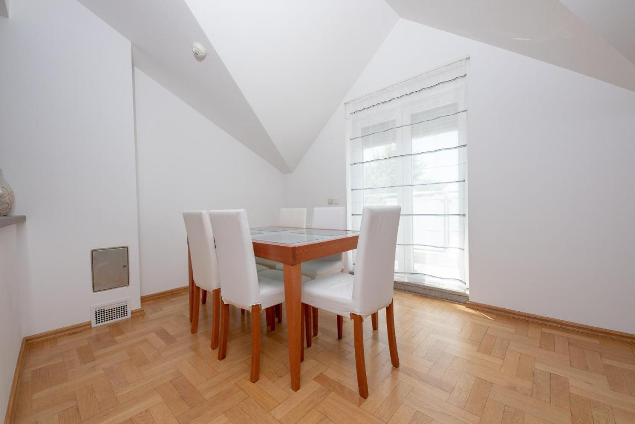 Apartmani Spoljar Zupanja Exterior photo